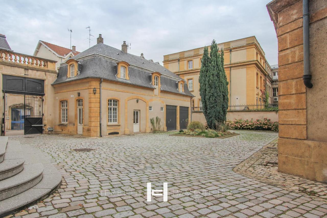 Bed and Breakfast H-Bnb - Les Meubles Du 1 à Metz Extérieur photo